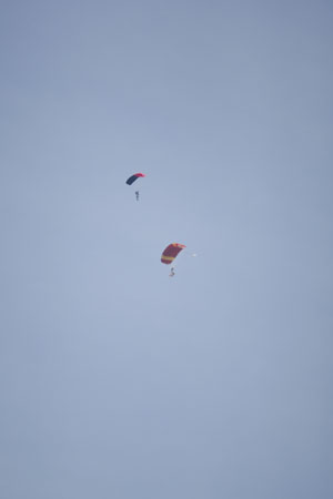 Hawaii08_SkyDiving_097